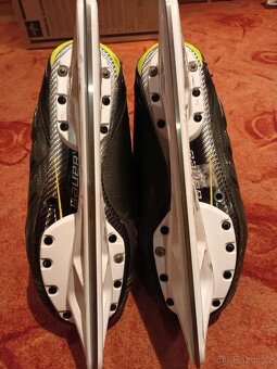 Brankářské brusle Bauer PRO, velikost 7, šířka FIT 2 - 10