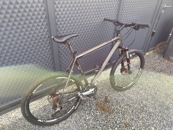 Horské kolo CUBE - 10