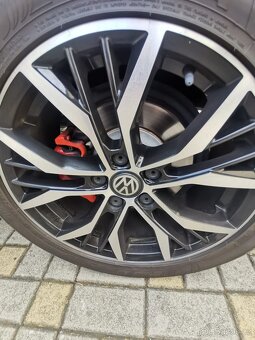 VW PASSAT 2.0TDi 103kW Confort - 10