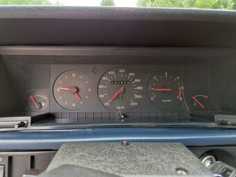 Volvo 740GL 2.4D originál lak, bez koroze - 10