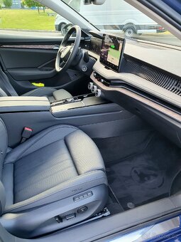 Škoda
Superb Combi Laurin & Klement
- 10