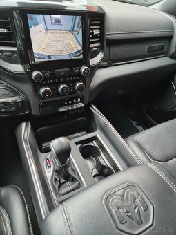 DODGE RAM 1500 5,7 HEMI 2022 GT 46 000 km - 10
