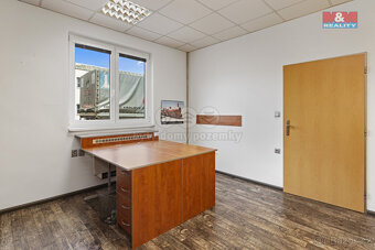 Pronájem skladu, 1072 m², Hradec Králové, ul. Stavební - 10