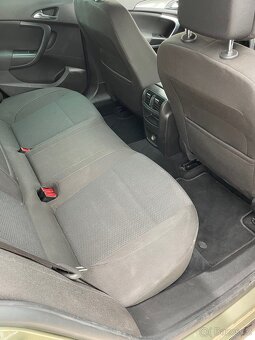 Opel Insignia 2.0 CDTI - 10