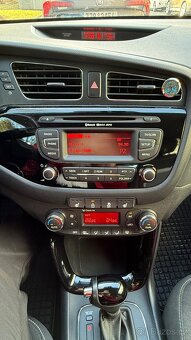 Kia Ceed 1,6 CRDi, aut.7 st., 45000 km R.v. 2015 1. maj - 10