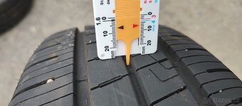Toyota Aygo Y, Aygo kola R17 - 10