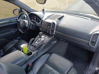 PORSCHE CAYENNE 4.8i V8. 294KW...PŘIPLATKOVA VYBAVA. - 10
