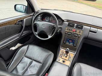 Mercedes-Benz E-classe 220CDI W210 AVANTGARDE - 10