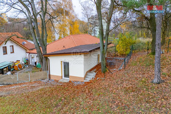 Prodej pozemku k bydlení, 689 m², Milovice, ul. Višňová - 10