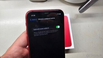 Apple iPhone 11 RED 64GB - nová batéria - 10