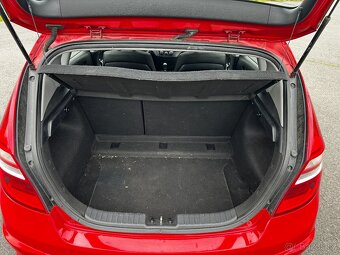 Hyundai i30, 1.4i, r.v. 2010 - 10