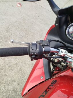 SUZUKI GSF 600 S BANDIT - 10