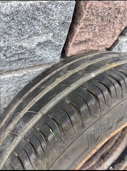 Letní kola 185/65R15 - 10