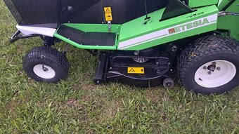 Etesia Zahradní traktor traktůrek sekačka Etesia Briggs - 10