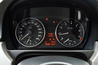 BMW E90 Rad 3 325i A/T - 10