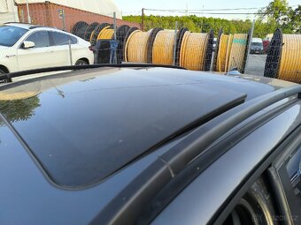BMW e91 320i - 10