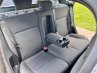 Ford Focus 2.0TDCI 110KW,TITANIUM,XENON - 10