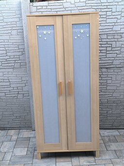 Prodám šatní skříň a komodu IKEA - 10