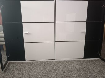 Obývací stěna 270 délka, 5 skříněk - 10