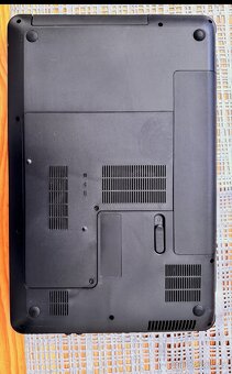 Notebook HP (Win 10 Pro, 8GB RAM, 512 GB SSD Disk) - 10