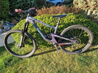 Santa Cruz Nomad 2020 CC, X01, velikost M - 10