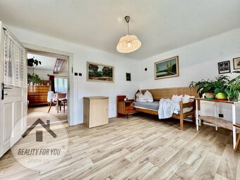 Prodej krásného rodinného domu/chalupy v Rovensku pod Troska - 10