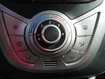 Hyundai Ix20 1.4i , 66 kW benzín, 2011 - 10