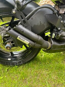 KAWASAKI ZX-10R NINJA 2008 - 10