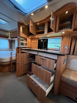 Hymer Nova 545 AUT. MOVER, KLIMA, PŘEDSTAN LUXUSNÍ KARAVAN - 10