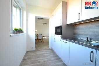 Pronájem novostavby bytu 2+kk s lodžií a parkovacím stáním v - 10