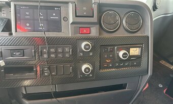 Renault T520 - tahač návěsů - 10