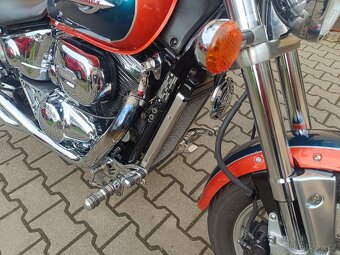 Suzuki vz 800 Marauder - 10