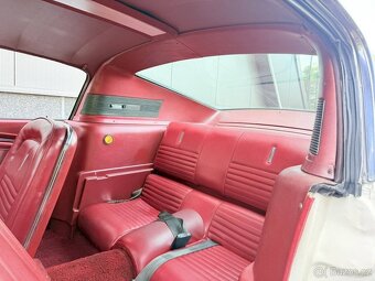 Ford Mustang - 10