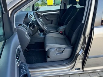 VW TOURAN 1.6 TDI 77kW / 6Q MAN / 2011 / TAŽNÉ, DIGI KLIMA - 10