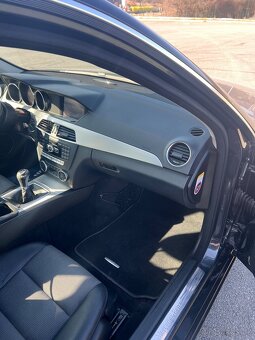 Mercedes-Benz Třídy C, 250cdi, manuál, 150kW - 10