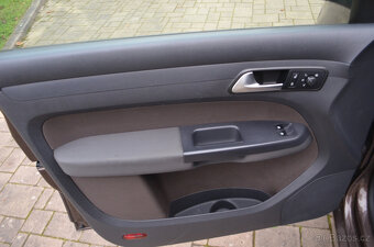 PRODÁM VW CADDY 1.2TSI LIFE 2013 135.000KM, TAŽNÉ - 10