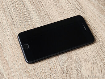 Apple iPhone SE 2022 64 GB - 10
