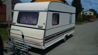Karavan Burstner 100km/hod - 10