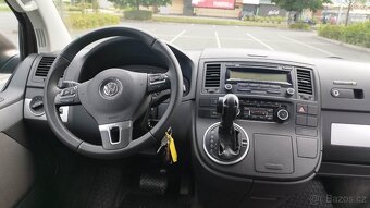 VW MULTIVAN T5.1 2.0TDI 103KW DSG MODEL 2011 - 10