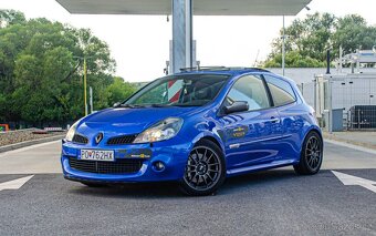 Renault Clio RS 2.0i 16V - 10