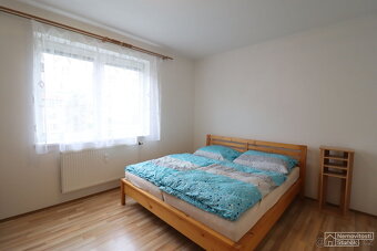Prodej bytu 2+1 s balkonem, Za Pazdernou, Písek - 10