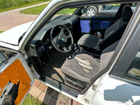 BMW 324d  E30 plastak PRODEJ NÁHRÁDNÍ DÍLY - 10