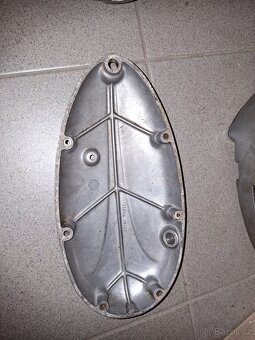 Jawa 50 pionyr - kartery, víka motoru - 10