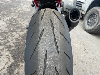 Speed Triple R 1050 - 10