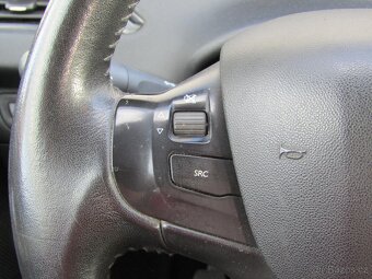 Peugeot 208 1.2i , 60 kW benzín, 2016 - 10