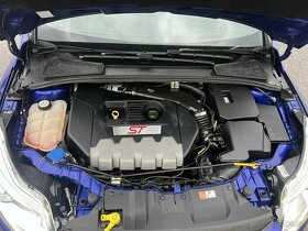 Ford Focus ST 250 - 10