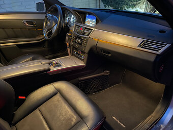 Mercedes-Benz E 300 Bluetec HYBRID Distronic+ AMG - 10