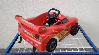 šlapací auto Disney CARS Blesk McQueen - 10