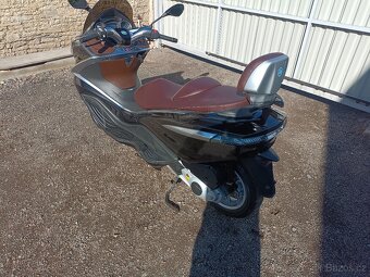Piaggio X10 125i ABS ASR CZ doklady v ceně - 10