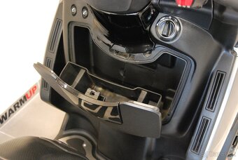 Peugeot Metropolis 400 - řidič.průkaz B-osobní automobil, ČR - 10